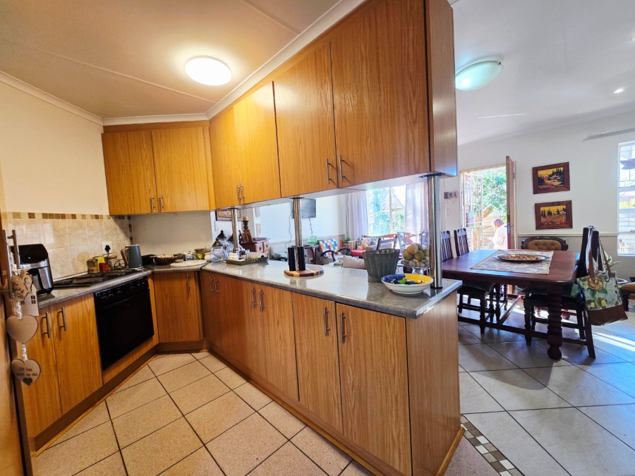 2 Bedroom Property for Sale in Langenhovenpark Free State